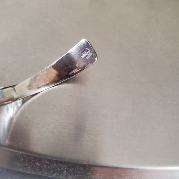 Quality Sterling silver bangle made from Mexico - Picture 5 of 5